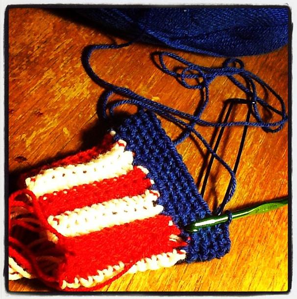 Crafts and Crafting: Captain America Mitts